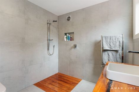 Photo of property in 234 Henderson Valley Road, Henderson, Auckland, 0612