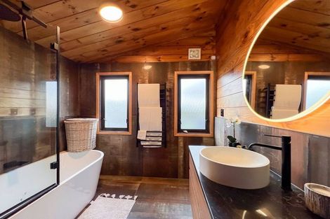 Photo of property in 1/74 Waiau Street, Torbay, Auckland, 0630