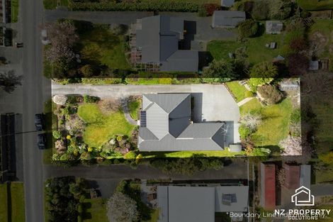 Photo of property in 55 Holyhead Street, Outram, 9019