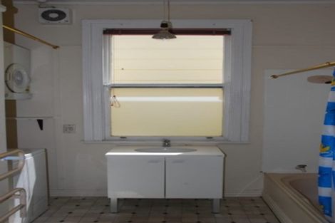 Photo of property in 19 Wright Street, Mount Cook, Wellington, 6021