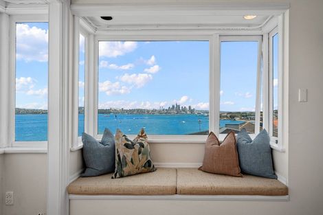 Photo of property in 38 Jubilee Avenue, Devonport, Auckland, 0624