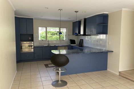 Photo of property in 22 Ponderosa Drive, Oteha, Auckland, 0632