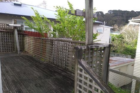 Photo of property in 76 Mcalpine Avenue, Mount Cook, Wellington, 6011