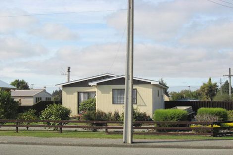 Photo of property in 23 Studholme Street, Waimate, 7924