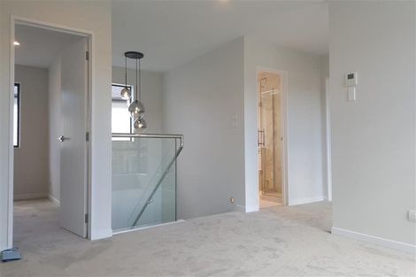 Photo of property in 3a Horizon Way, West Harbour, Auckland, 0618