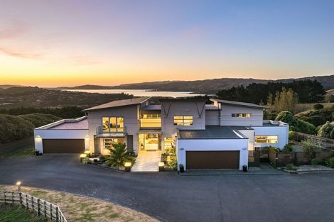 Photo of property in 75b Paremata Haywards Road, Pauatahanui, Porirua, 5381