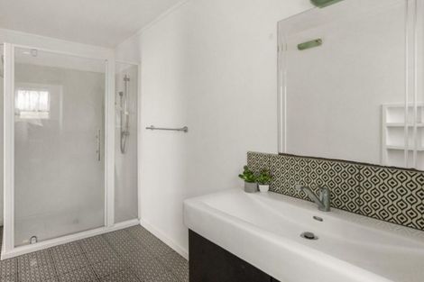 Photo of property in 75a Avondale Road, Taradale, Napier, 4112