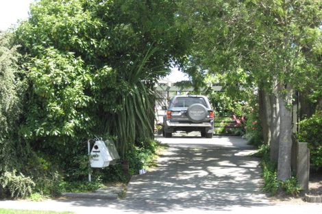 Photo of property in 37 Karnak Crescent, Russley, Christchurch, 8042