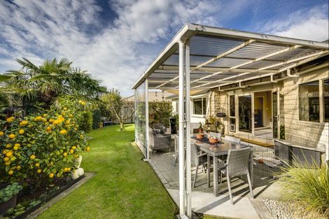 Photo of property in 5 Flemington Place, Taradale, Napier, 4112