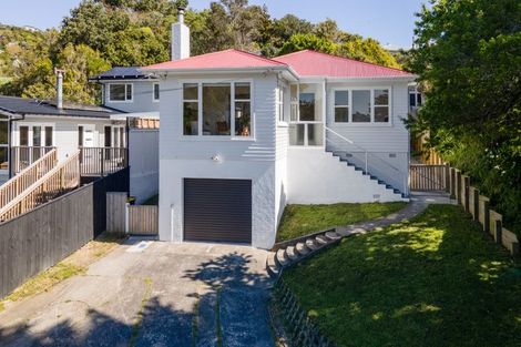 Photo of property in 64 Helston Road, Paparangi, Wellington, 6037