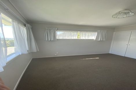 Photo of property in 15f1 Bloomsbury Grove, Newlands, Wellington, 6037