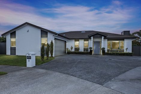 Photo of property in 9 Ohau Place, Poraiti, Napier, 4112