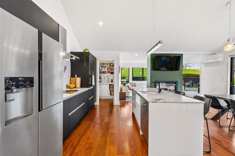 Photo of property in 72 Vaughans Road, Long Bay, Albany, 0792
