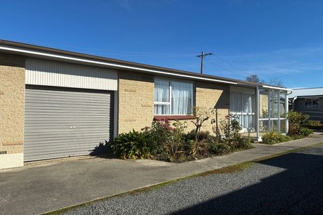 Photo of property in 2/12 Chaucer Street, Milton, 9220