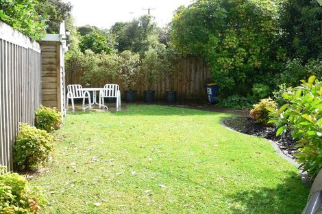 Photo of property in 1/831 Beach Road, Browns Bay, Auckland, 0630