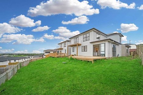 Photo of property in 17 Nola Dawn Avenue, Papakura, 2110