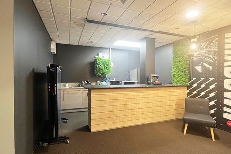 Photo of property in 128 Onepu Road, Lyall Bay, Wellington, 6022