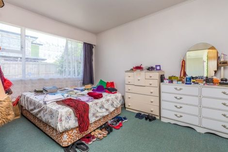 Photo of property in 2/20 Russell Road, Manurewa, Auckland, 2102