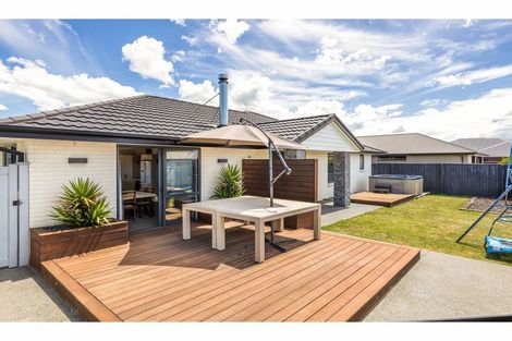 Photo of property in 15 Foxton Drive, Kaiapoi, 7630