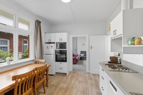 Photo of property in 31 Beach Street, Saint Clair, Dunedin, 9012