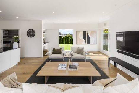 Photo of property in 65 Braid Road, St Andrews, Hamilton, 3200