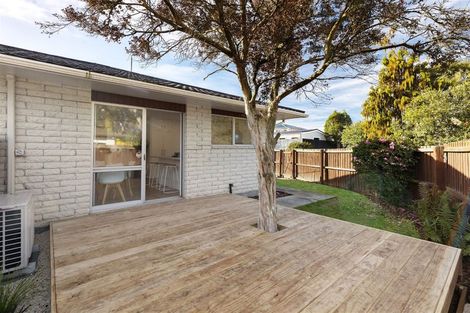 Photo of property in 2 Hythe Lane, Saint Martins, Christchurch, 8022