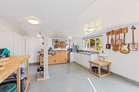 Photo of property in 5 Tamati Place, Merrilands, New Plymouth, 4312
