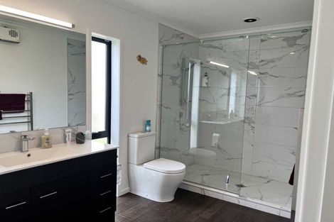 Photo of property in 9 Lady Jocelyn Place, Whitianga, 3510