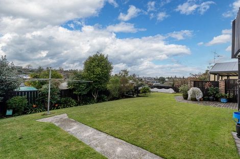 Photo of property in 14 Vincent Place, Dinsdale, Hamilton, 3204