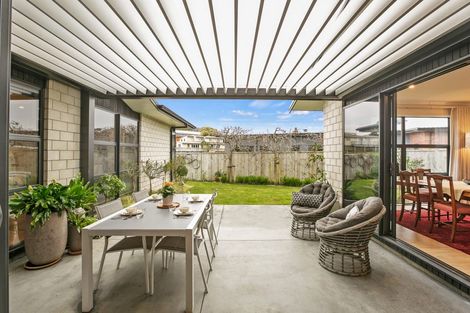 Photo of property in 10 Francis Douglas Drive, Westown, New Plymouth, 4310
