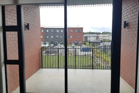 Photo of property in 27 Bushlands Park Drive, Albany, Auckland, 0632