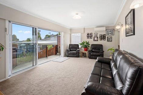 Photo of property in 10 Matenga Street, Waikanae, 5036