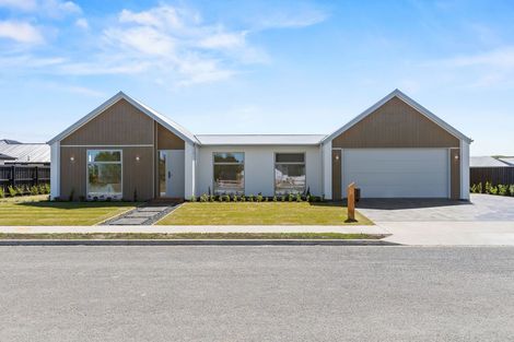 Photo of property in 52 Greig Crescent, Amberley, 7410