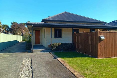 Photo of property in 24 Delta Mews Place, Clive, 4102