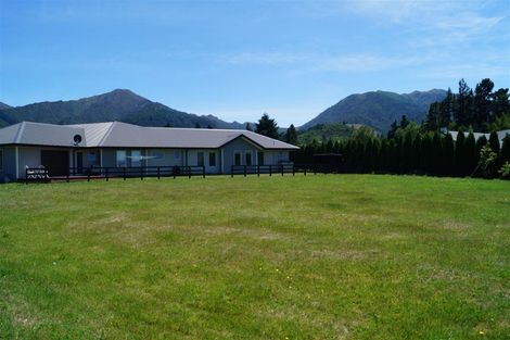 Photo of property in 3/3 Keats Place, Hanmer Springs, 7334