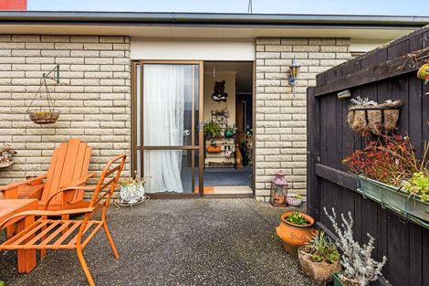 Photo of property in 19 Surrey Street, Hawera, 4610