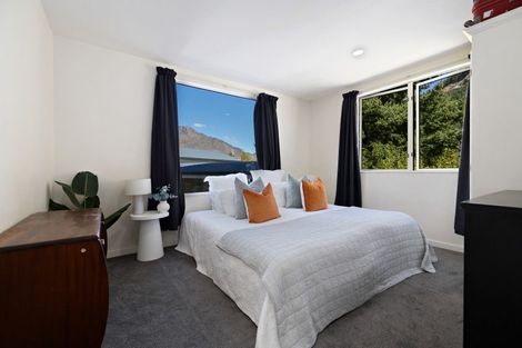 Photo of property in 32b Dart Place, Fernhill, Queenstown, 9300