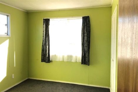 Photo of property in 15 Balwyn Place, Clendon Park, Auckland, 2103