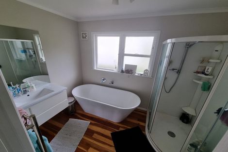 Photo of property in 113 Parkvale Road, Karori, Wellington, 6012