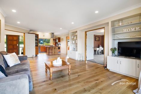 Photo of property in 84 Landing Drive, Albany, Auckland, 0632