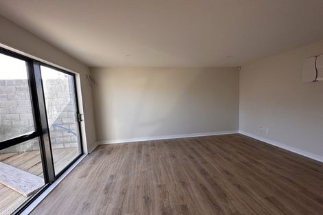 Photo of property in 309 Don Buck Road, Massey, Auckland, 0614