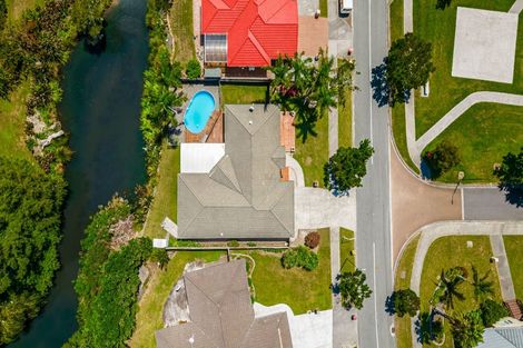 Photo of property in 14 Semillon Avenue, Henderson, Auckland, 0612
