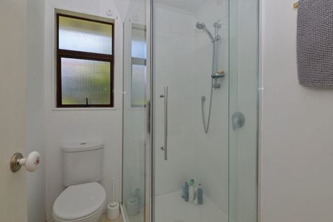 Photo of property in 76 Thurleigh Grove, Karori, Wellington, 6012