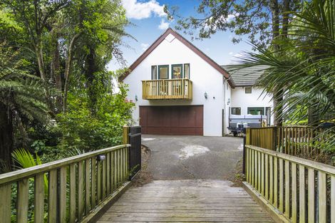 Photo of property in 533 South Titirangi Road, Titirangi, Auckland, 0604