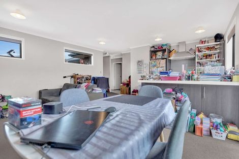 Photo of property in 108u4 Old Farm Road, Hamilton East, Hamilton, 3216