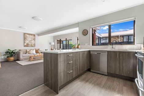 Photo of property in 2/63 Ranch Road, Mount Maunganui, 3116