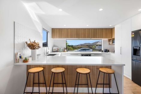 Photo of property in 11 Ellmers Street, Woodend, 7610