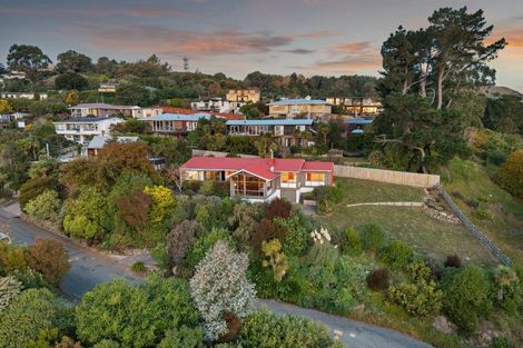 Photo of property in 7 Pentre Terrace, Cashmere, Christchurch, 8022