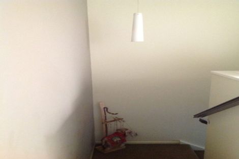 Photo of property in 36b Tamworth Crescent, Newlands, Wellington, 6037