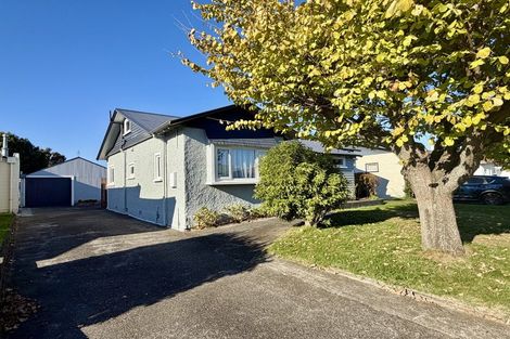 Photo of property in 8 Karaka Street, Hokowhitu, Palmerston North, 4410